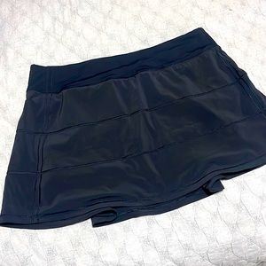 Pace revival mid rise skort, size 10, excellent condition